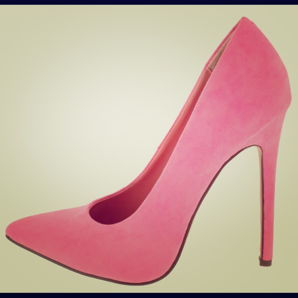 Brand new Pink “Belle” stilettos 👠